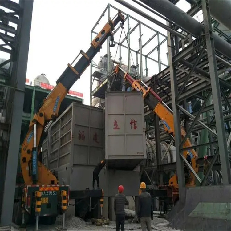 三江吊车出租价格对比：短期租赁与长期包月哪个更划算？