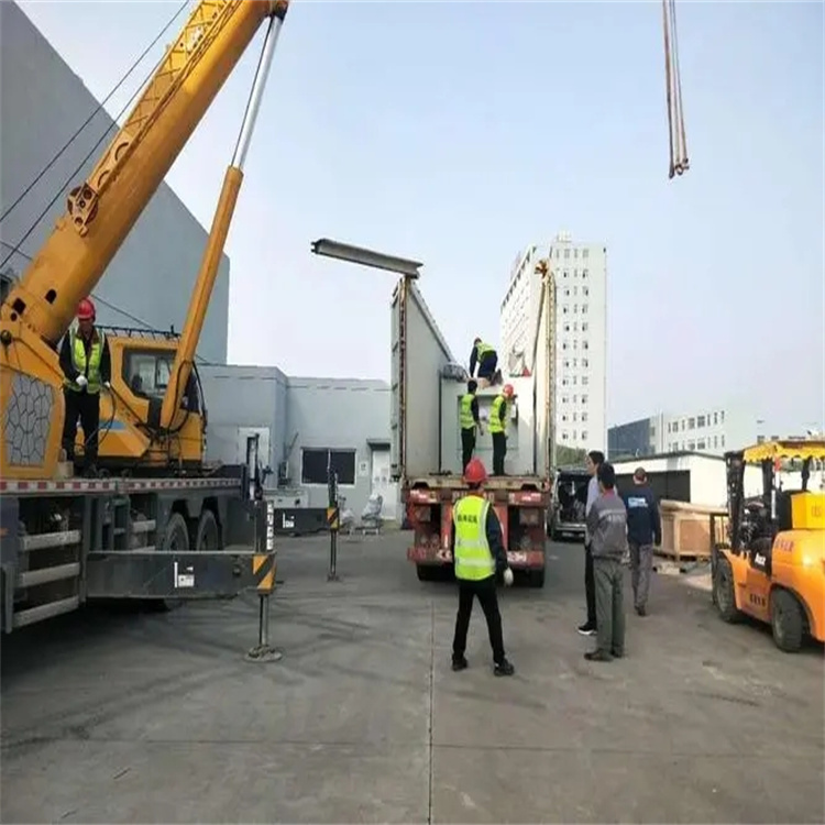 三江如何找到附近的吊车救援服务