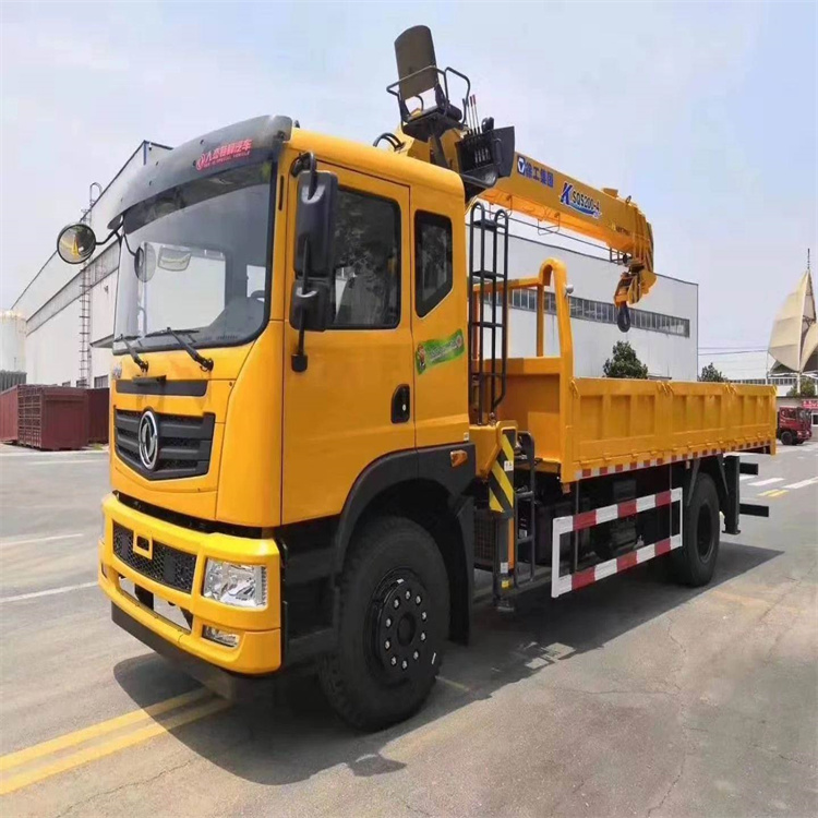 三江附近找一辆随车吊出租